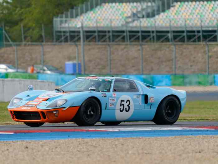 ford gt 40 2