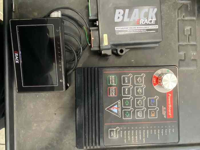 Kit E race black (calculateur powerboard et Dashboard) 0