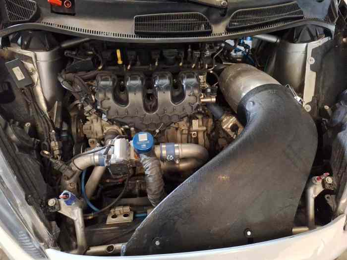 Ford Fiesta R5 rally2 3