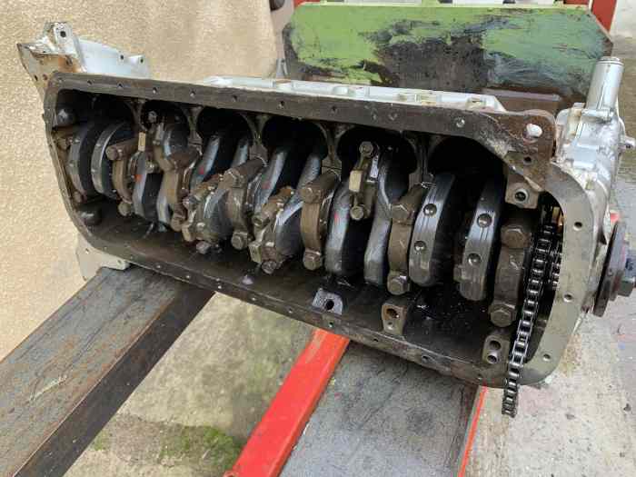 bloc moteur BMW M30 3.3L 2