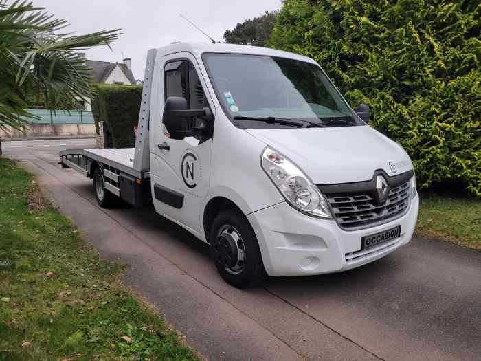 Renault Master Dépanneuse en carte grise porte voiture 1