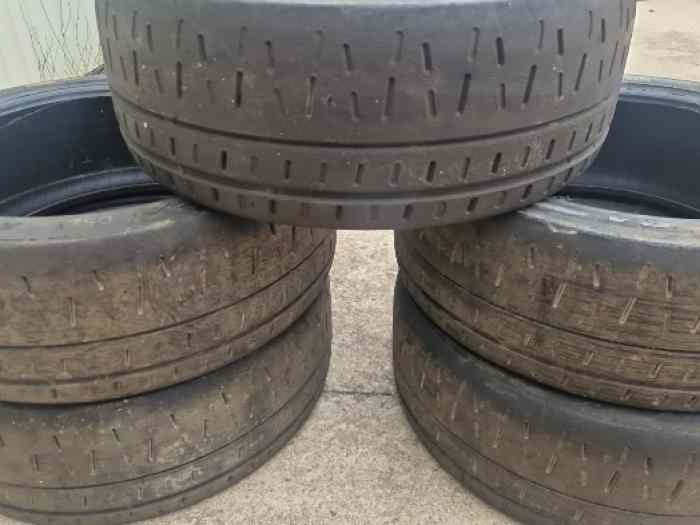 Lots de pneus Pirelli 18 Pouces