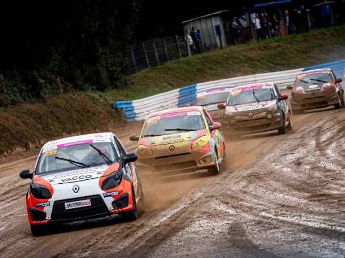 TWINGO R1 RALLYCROSS 4