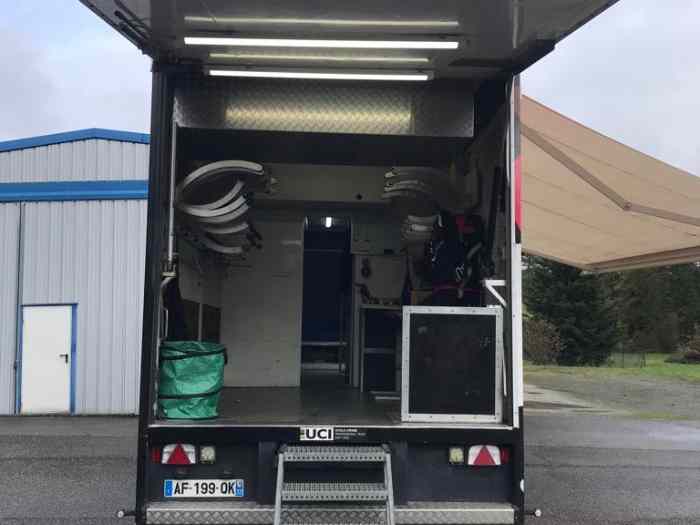 Camion Atelier / soigneur VASP Renault Mildium 1