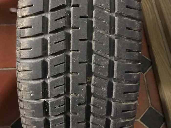 Pneus de rallye _ Michelin & Kumho _19/58/15 2