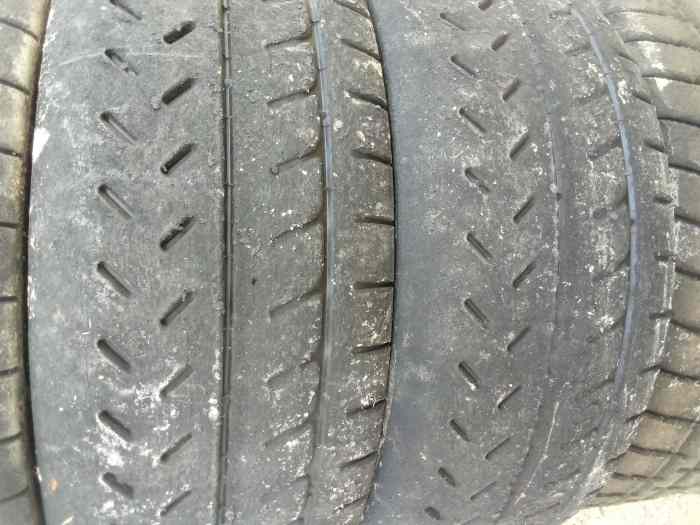 Lot Pneus Michelin/Hankook 16 pouces 1