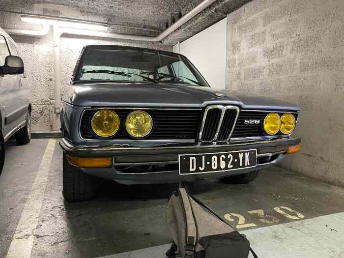 superbe BMW 528 e12 1977 2