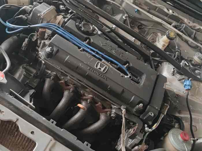 Vend moteur Honda Civic top grN b16a2