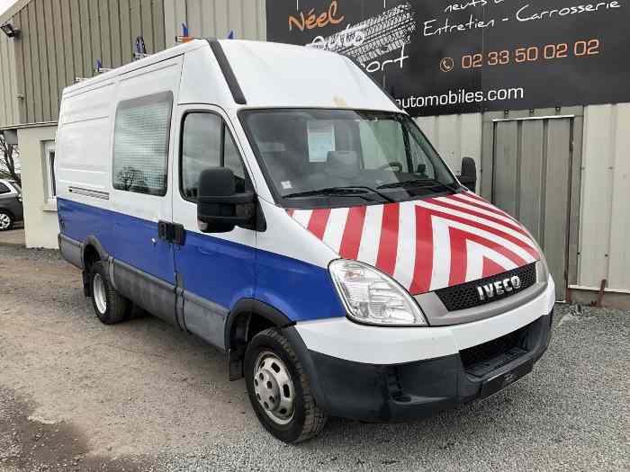 IVECO DAILY 35C15V 3.0 Roue arrière jumelée 0