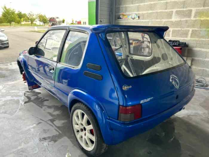 205 F2000 1
