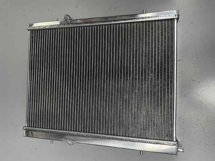 Radiateur alu gros volume pour 206 RC / S16 4