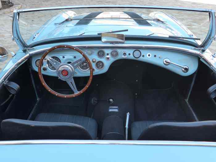 AUSTIN HEALEY 100/4 BN1 DE 1955 - COMPLETEMENT RESTAUREE 1