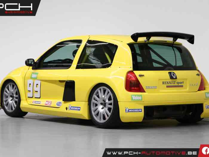 RENAULT Clio V6 Trophy MK1 - 1999 1
