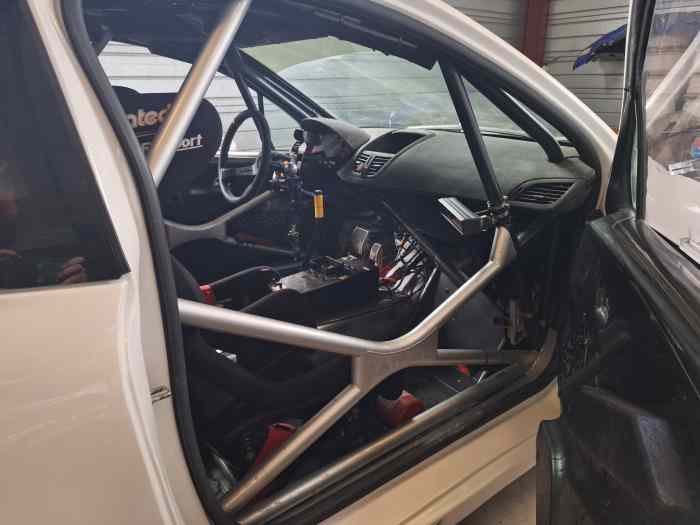 207 Super 2000 1