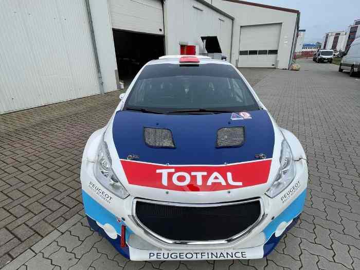 Peugeot 208 T16 R5 – photo 3 sur 6
