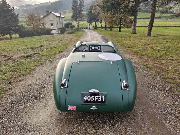 Jaguar xk120 replique v8 2