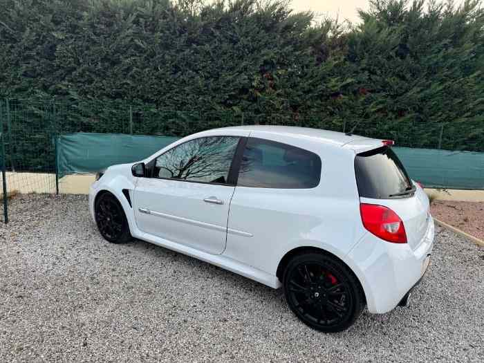 Clio 3 RS cup 2012 / 81500km / SANS CARTE GRISE 1