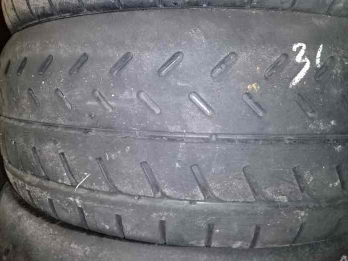 Lot Pneus Michelin/Hankook 16 pouces 4