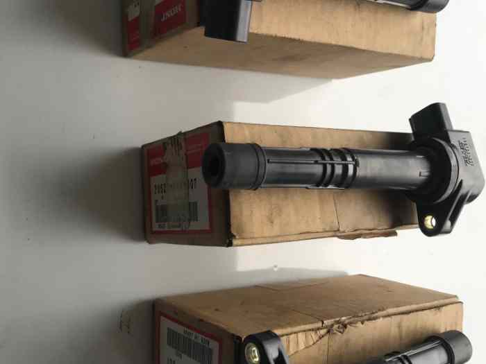 Bobine allumage Honda K20 – photo 1 sur 2