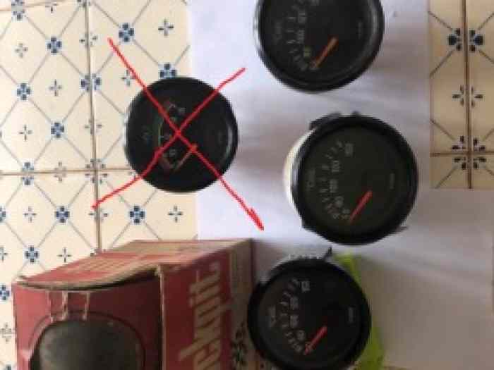 lot manomètres VDO ideal GrA années 90...