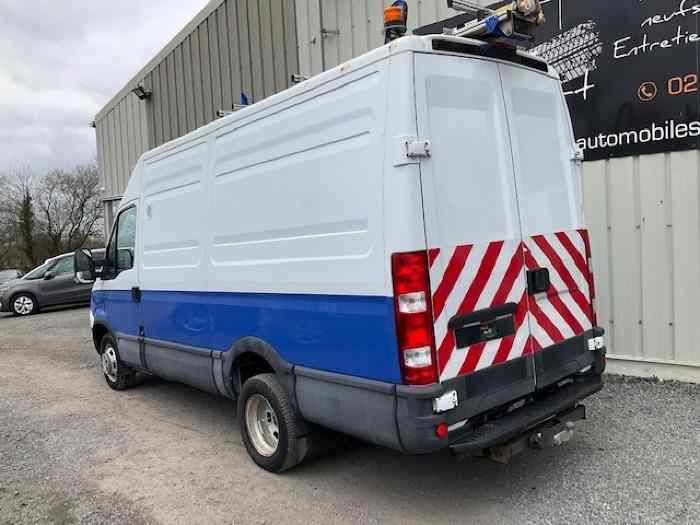 IVECO DAILY 35C15V 3.0 Roue arrière jumelée 2