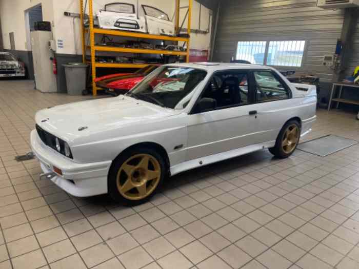 Bmw M3 groupe A à finir ( sans mécaniq...