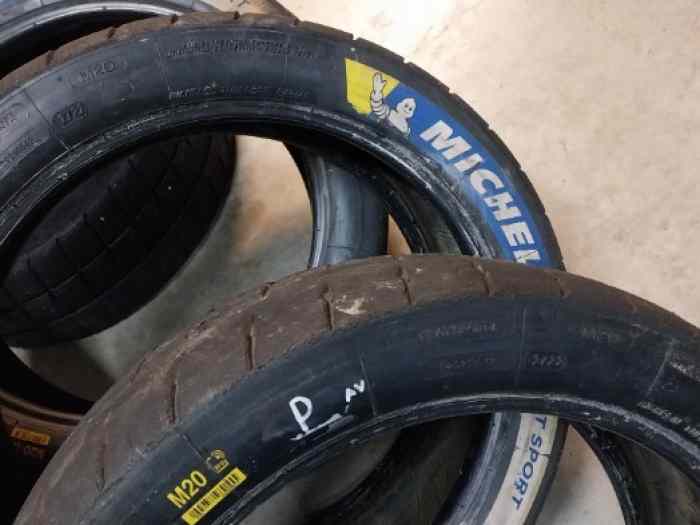 Lot de pneus Michelin M20 et S10 en 20-65-18 1