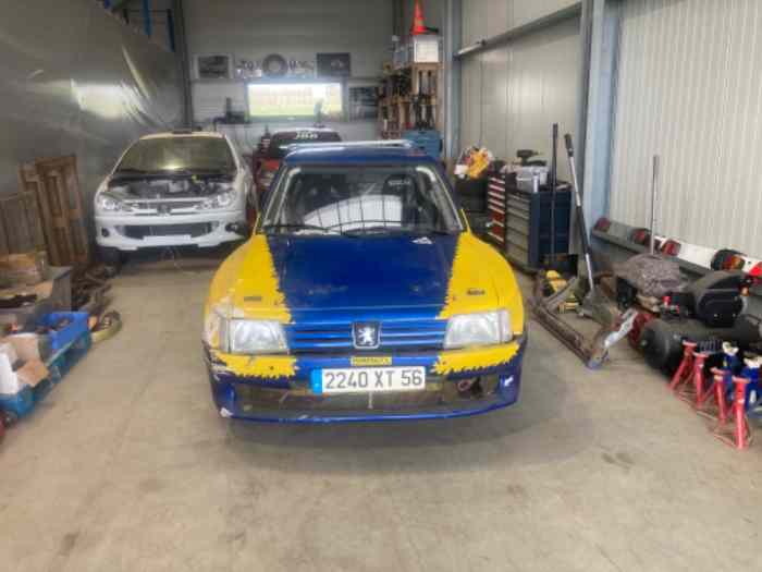 Peugeot 205 0