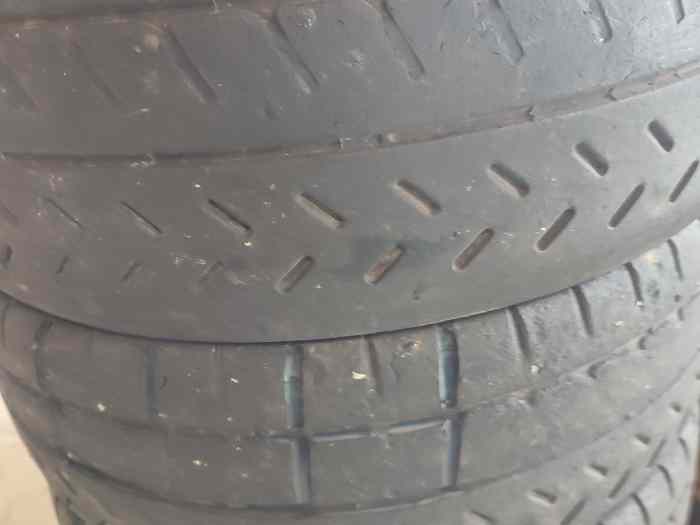 4 pneus Michelin en 16 2