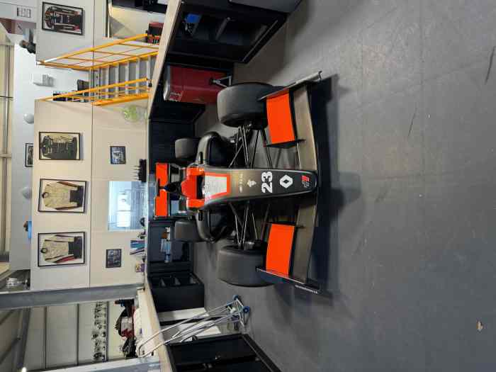 formule RENAULT 3,5 show car 1