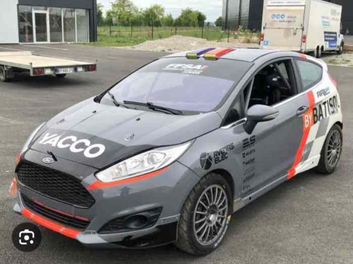 Recherche Ford Fiesta R2J URGENT