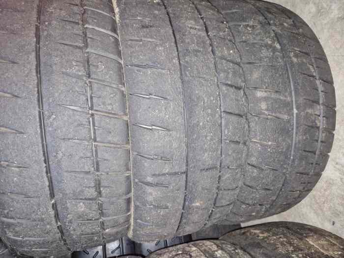 Lot de pneus Michelin 20/65/18 1