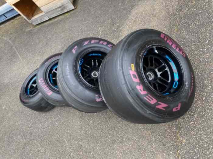 Pneus Pirelli Ultrasoft