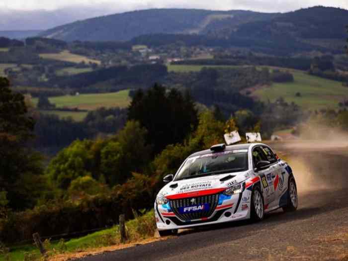 Location PEUGEOT 208 RALLY4