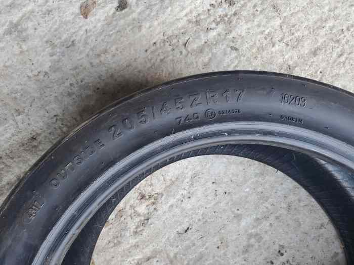 15 Pneus DMACK 205/45 R17 4