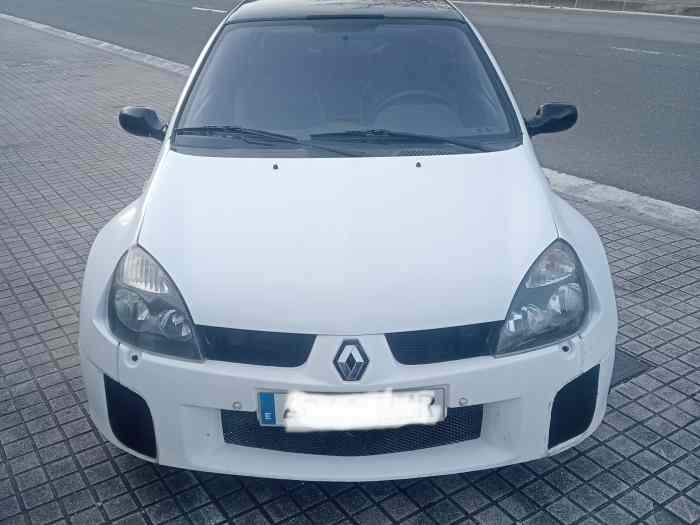 Réplica Clio v6 3