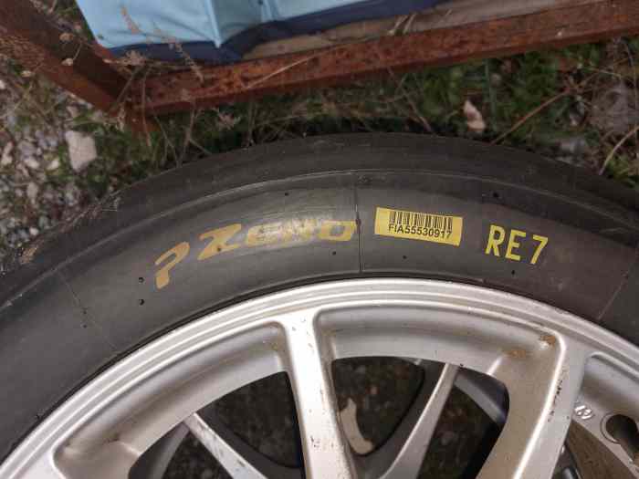 Pirelli p-zéro Re7