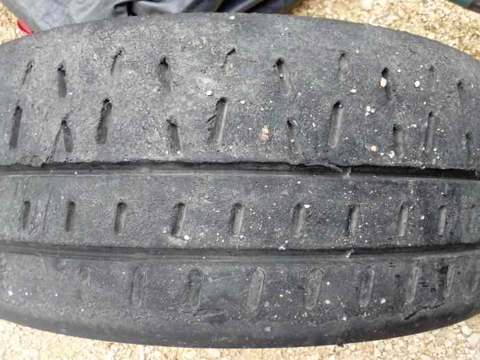 Pneus Pirelli 1