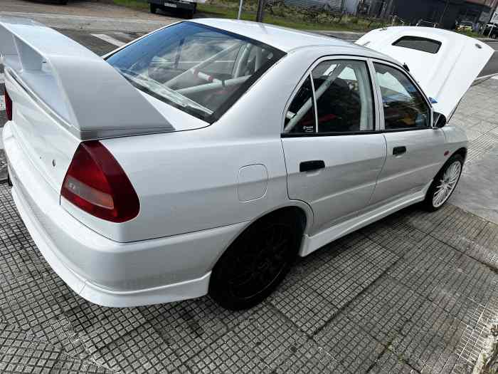 MITSUBISHI LANCER EVO IV 1