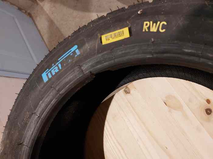 1 pneu Pirelli RWC 16 2
