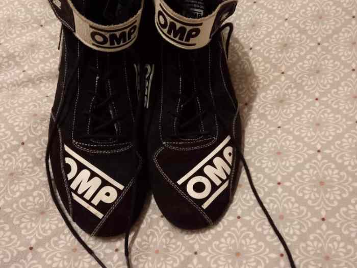 Chaussures OMP - Taille 44 - FIA 8856-2000 1