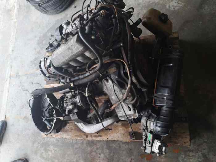 Porsche 924 Turbo Moteur 3