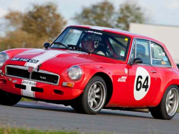 MGB GT V8 SEBRING 3