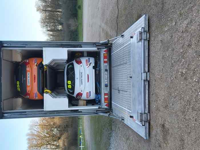 Vend ensemble traceur et semi 2