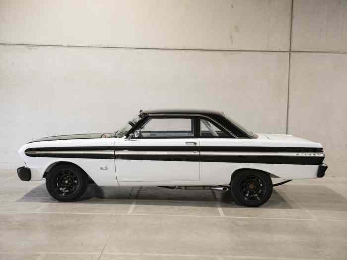 1965 Ford Falcon Futura 1