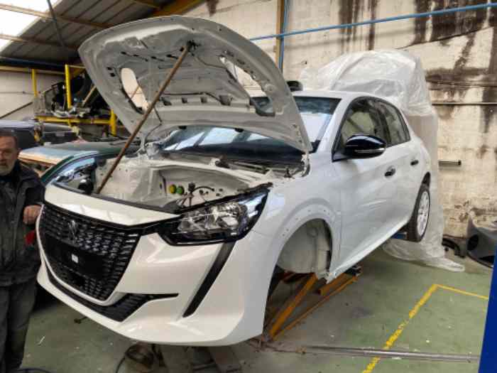 Très belle 208 RC4 evo 2025 2