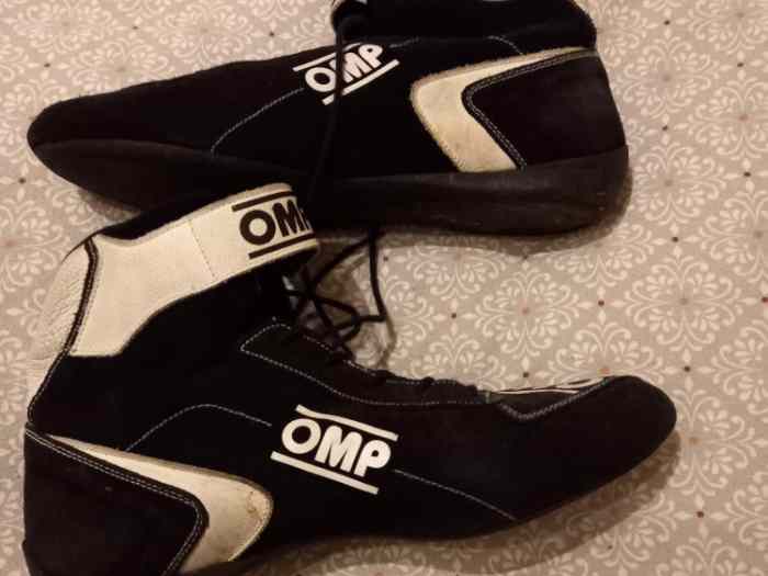 Chaussures OMP - Taille 44 - FIA 8856-2000 2