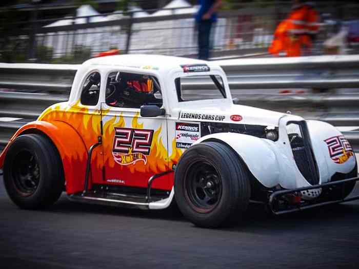 Legend Car n*22