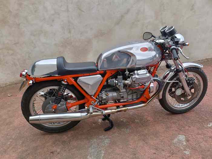 MOTO GUZZI 1