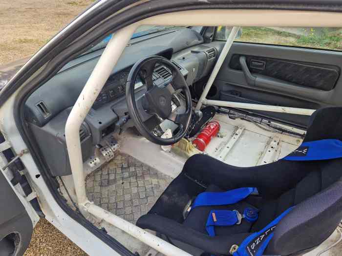 Clio 16s ex coupe – photo 4 sur 5